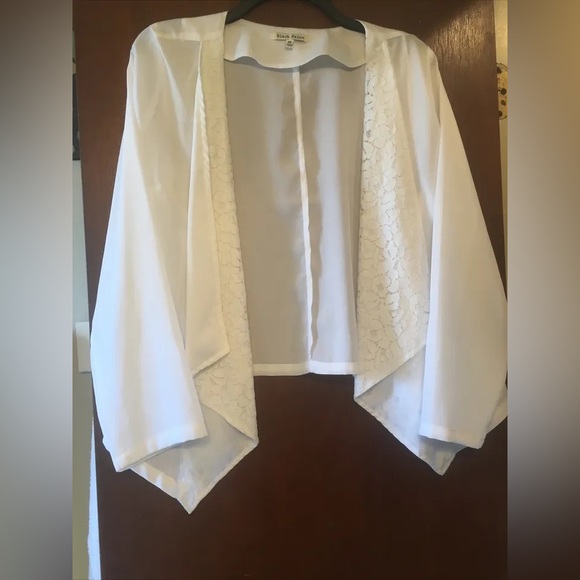 Black Rainn Jackets & Blazers - Francesca Clothing Lace Lapel Jacket-White Open Blazer Size Small - Black Rainn